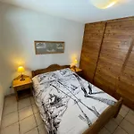 Dans 5 Pieces, 14 Pers, 4 Ch, Wifi, Jardin Prive Alpesi faház