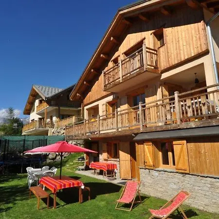Chalet Avec Jardin Proche Piste