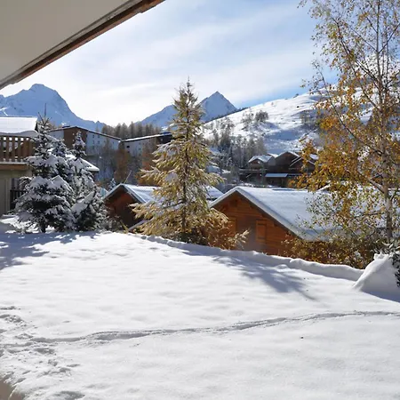 シャレー Dans 5 Pieces, 14 Pers, 4 Ch, Wifi, Jardin Prive レ・デュー・アルプ