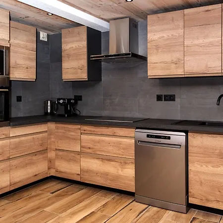 Шале Dans 5 Pieces, 14 Pers, 4 Ch, Wifi, Jardin Prive *