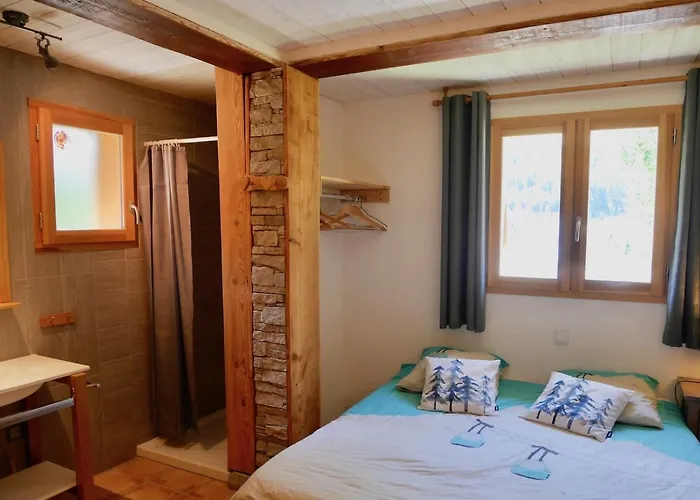 Dans 5 Pieces, 14 Pers, 4 Ch, Wifi, Jardin Prive *